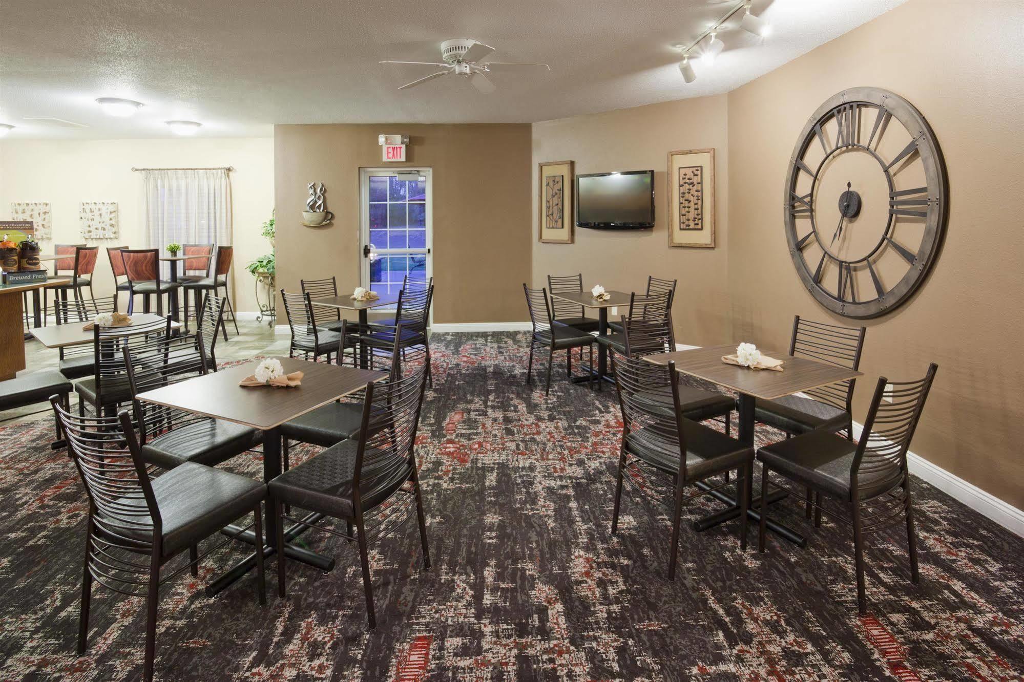 Grandstay Residential Suites Hotel - Eau Claire Esterno foto